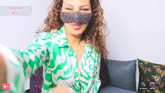 Turkish Latina online show from 04-26-26, 01:53