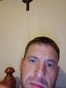 Snapshot of Dick4dope chatting on 11-19-25, 01:00 Dick4dope online show from 11-19-25, 01:00