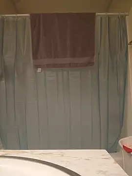 Snapshot of Dick4dope chatting on 12-15-25, 06:17 Dick4dope online show from 12-15-25, 06:17