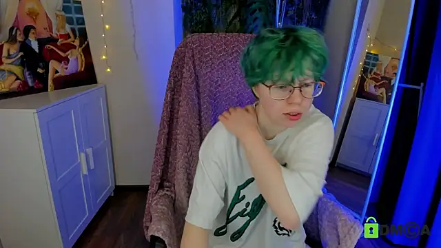 Snapshot of Melissa_Wells chatting on 03-22-25, 01:32 Melissa Wells online show from 03-22-25, 01:32