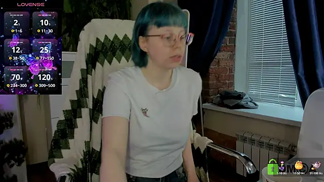 Snapshot of Melissa_Wells chatting on 05-15-26, 11:34 Melissa Wells online show from 05-15-26, 11:34