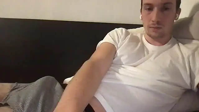 hungandfun05 online show from 02-06-25, 05:19