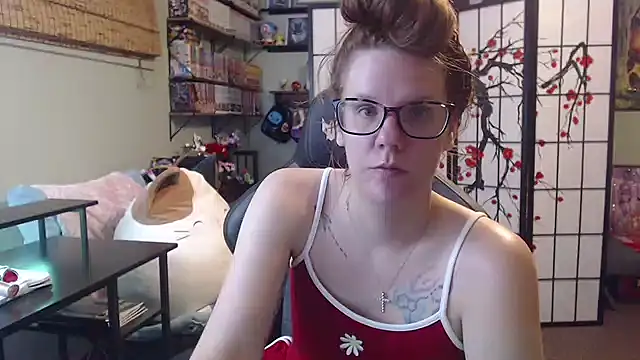 Snapshot of Sarahtineke chatting on 07-03-26, 02:07 Sarahtineke online show from 07-03-26, 02:07