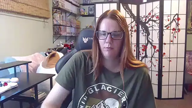 Snapshot of Sarahtineke chatting on 07-11-26, 03:59 Sarahtineke online show from 07-11-26, 03:59
