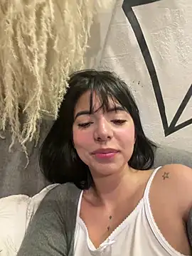 NicolRoss  online show from 04-07-26, 11:15