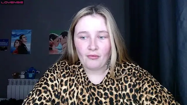 Light Luna online show from 09-17-25, 01:46