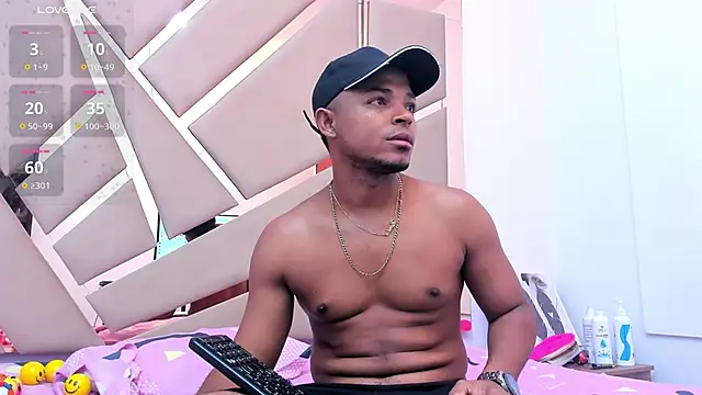 Snapshot of you_and_i9 chatting on 02-23-25, 01:42 you and i9 online show from 02-23-25, 01:42