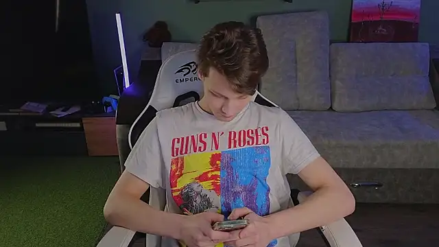 Snapshot of TeddyLiLboy chatting on 03-22-26, 06:22 TeddyLiLboy online show from 03-22-26, 06:22