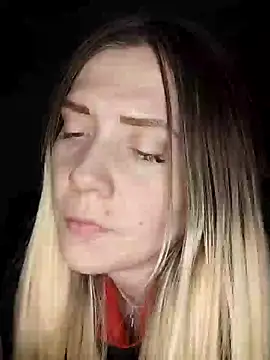 Snapshot of LeraSweet chatting on 12-10-24, 07:43 LeraSweet online show from 12-10-24, 07:43