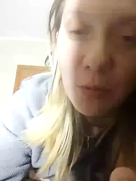 Snapshot of LeraSweet chatting on 03-21-25, 09:23 LeraSweet online show from 03-21-25, 09:23