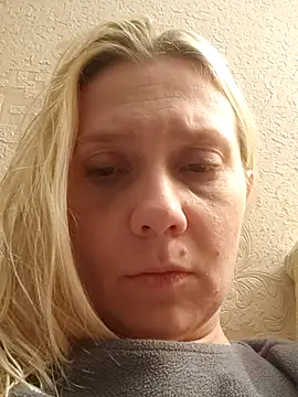 Snapshot of LeraSweet chatting on 10-12-25, 08:08 LeraSweet online show from 10-12-25, 08:08