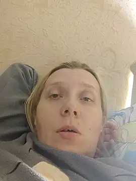 Snapshot of LeraSweet chatting on 10-18-25, 06:52 LeraSweet online show from 10-18-25, 06:52