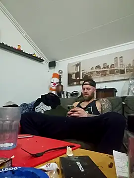 eltoulou online show from 12-18-25, 04:02