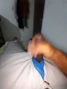 Snapshot of workoutsaurabh chatting on 01-11-25, 07:05 workoutsaurabh online show from 01-11-25, 07:05