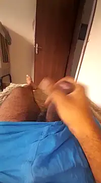 Snapshot of workoutsaurabh chatting on 01-21-25, 02:11 workoutsaurabh online show from 01-21-25, 02:11