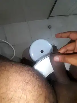 Snapshot of workoutsaurabh chatting on 03-23-25, 02:04 workoutsaurabh online show from 03-23-25, 02:04