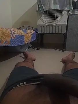 Snapshot of workoutsaurabh chatting on 10-24-25, 05:42 workoutsaurabh online show from 10-24-25, 05:42