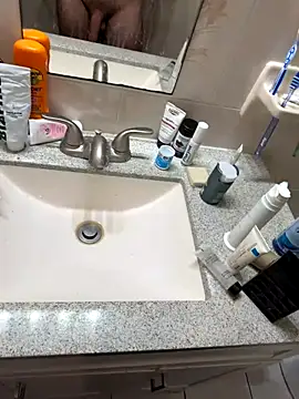 Snapshot of Johnwickkkh chatting on 11-08-25, 08:25 Johnwickkkh online show from 11-08-25, 08:25