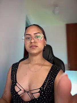 gretta kler1 online show from 02-13-25, 01:37