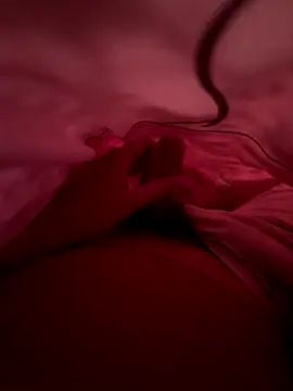 Snapshot of toanxu chatting on 12-21-25, 05:58 toanxu online show from 12-21-25, 05:58