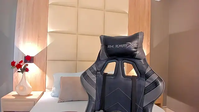 megan cooper28 online show from 10-21-25, 02:23