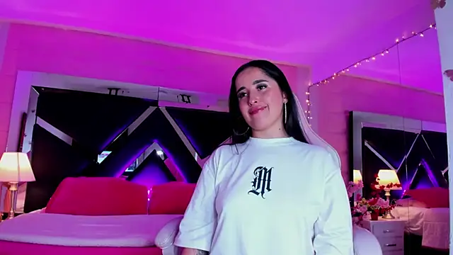 Snapshot of Andrex_Joness chatting on 02-05-25, 03:02 Andrex Joness online show from 02-05-25, 03:02