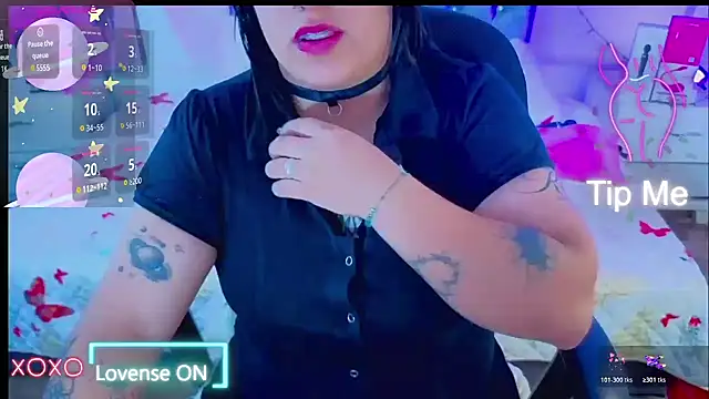 Snapshot of NatalieHarris chatting on 07-17-26, 06:02 NatalieHarris online show from 07-17-26, 06:02