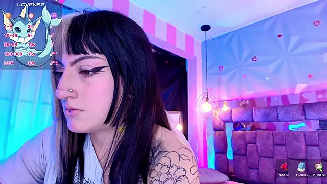 Snapshot of Candy_morgan412 chatting on 04-26-26, 12:47 Candy morgan412 online show from 04-26-26, 12:47