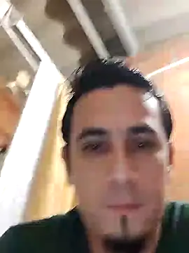 Snapshot of Rejy1992 chatting on 12-25-24, 02:25 Rejy1992 online show from 12-25-24, 02:25