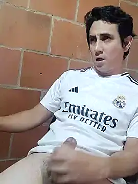 Snapshot of Rejy1992 chatting on 01-26-25, 07:31 Rejy1992 online show from 01-26-25, 07:31