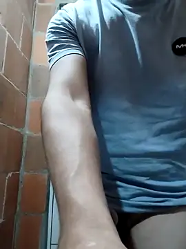 Snapshot of Rejy1992 chatting on 10-11-25, 04:33 Rejy1992 online show from 10-11-25, 04:33