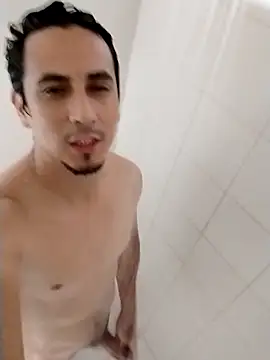 Snapshot of Rejy1992 chatting on 11-08-25, 10:41 Rejy1992 online show from 11-08-25, 10:41