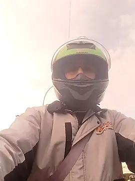 Snapshot of Rejy1992 chatting on 11-13-25, 10:30 Rejy1992 online show from 11-13-25, 10:30