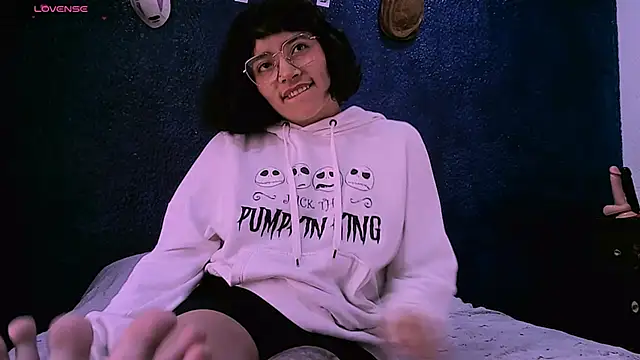 NinaYellow online show from 01-21-25, 02:59