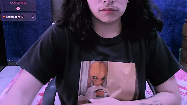 NinaYellow online show from 10-22-25, 03:56