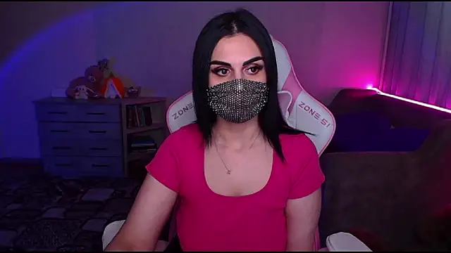 Snapshot of __Yasmina__ chatting on 03-09-25, 06:39 Yasmina online show from 03-09-25, 06:39