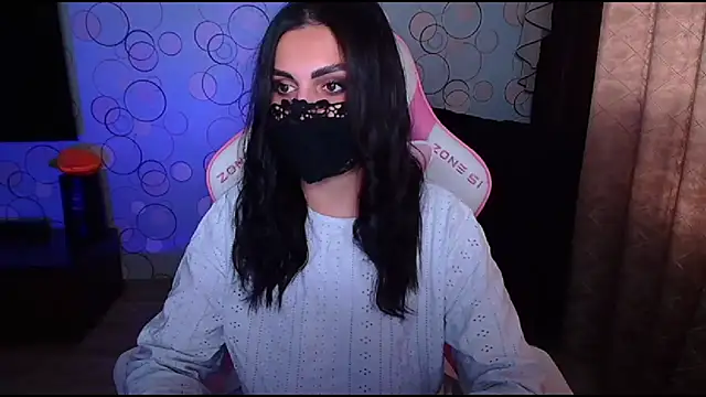 Snapshot of __Yasmina__ chatting on 10-14-25, 04:02 Yasmina online show from 10-14-25, 04:02