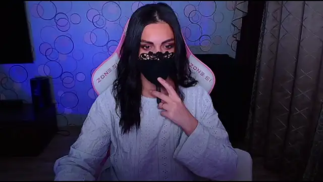 Snapshot of __Yasmina__ chatting on 10-24-25, 03:03 Yasmina online show from 10-24-25, 03:03