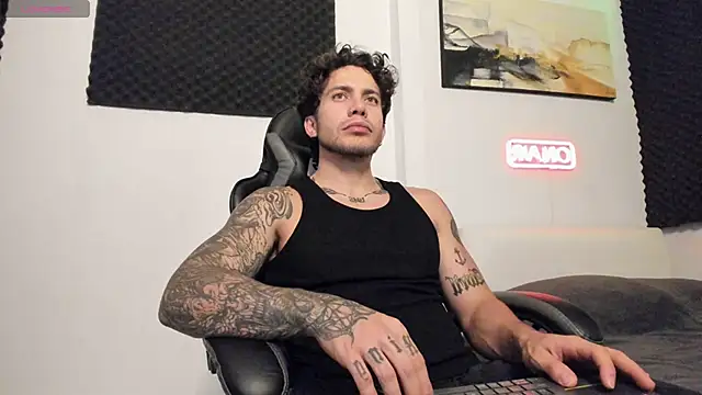 LucianSinclair online show from 03-05-26, 03:02