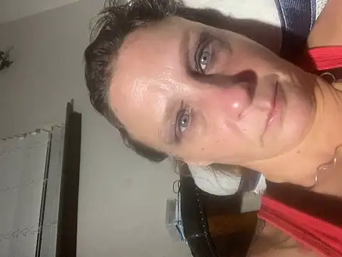 Snapshot of Everlyrose27 chatting on 12-08-24, 07:26 Everlyrose27 online show from 12-08-24, 07:26