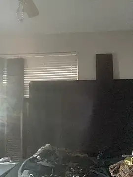 Snapshot of Everlyrose27 chatting on 01-12-25, 10:43 Everlyrose27 online show from 01-12-25, 10:43