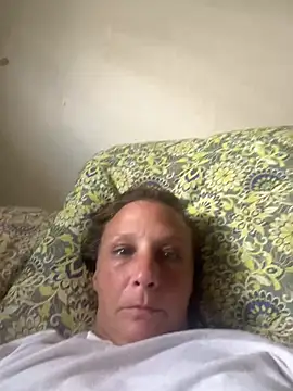 Snapshot of Everlyrose27 chatting on 09-13-25, 08:41 Everlyrose27 online show from 09-13-25, 08:41