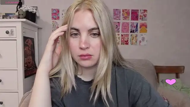 Snapshot of pawpaws chatting on 01-10-25, 11:33 pawpaws online show from 01-10-25, 11:33