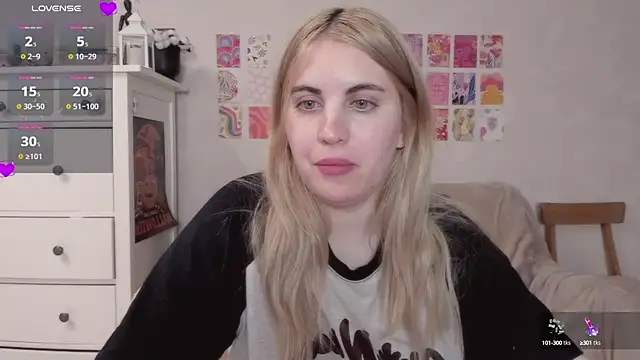 Snapshot of pawpaws chatting on 03-06-25, 08:16 pawpaws online show from 03-06-25, 08:16