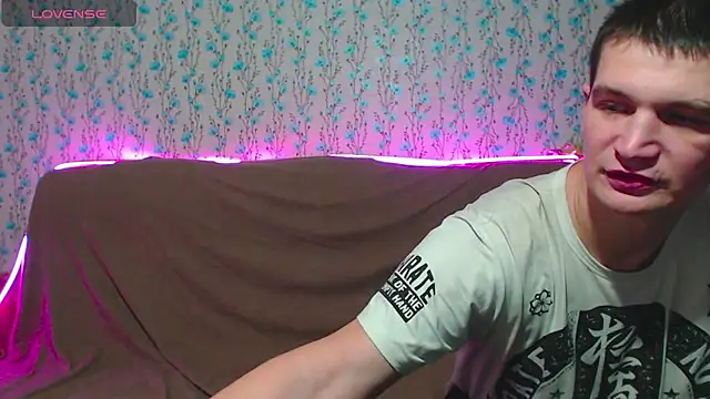 Snapshot of Anna_Ki chatting on 11-17-25, 09:48 Anna Ki online show from 11-17-25, 09:48