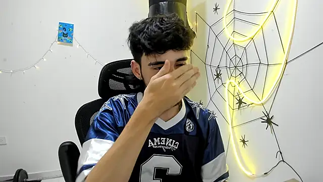 DmitriSanders online show from 01-14-26, 02:28