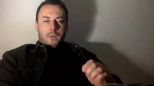 Snapshot of mainnrd chatting on 05-14-26, 07:31 mainnrd online show from 05-14-26, 07:31