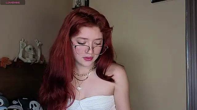 Ivanna Diamon online show from 10-26-25, 05:19