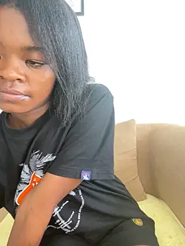 Snapshot of Grusha19 chatting on 10-24-25, 11:50 Grusha19 online show from 10-24-25, 11:50