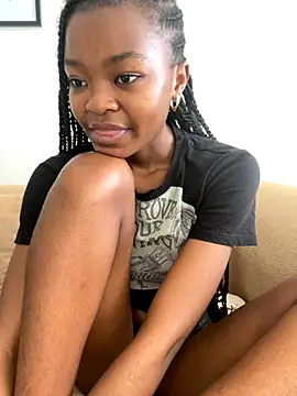 Snapshot of Grusha19 chatting on 11-08-25, 08:03 Grusha19 online show from 11-08-25, 08:03